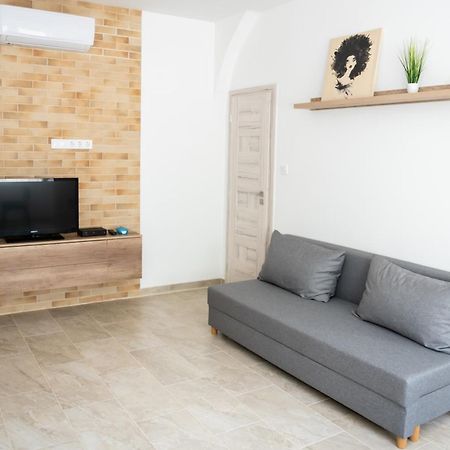 Winestone Corner Apartment デブレツェン エクステリア 写真