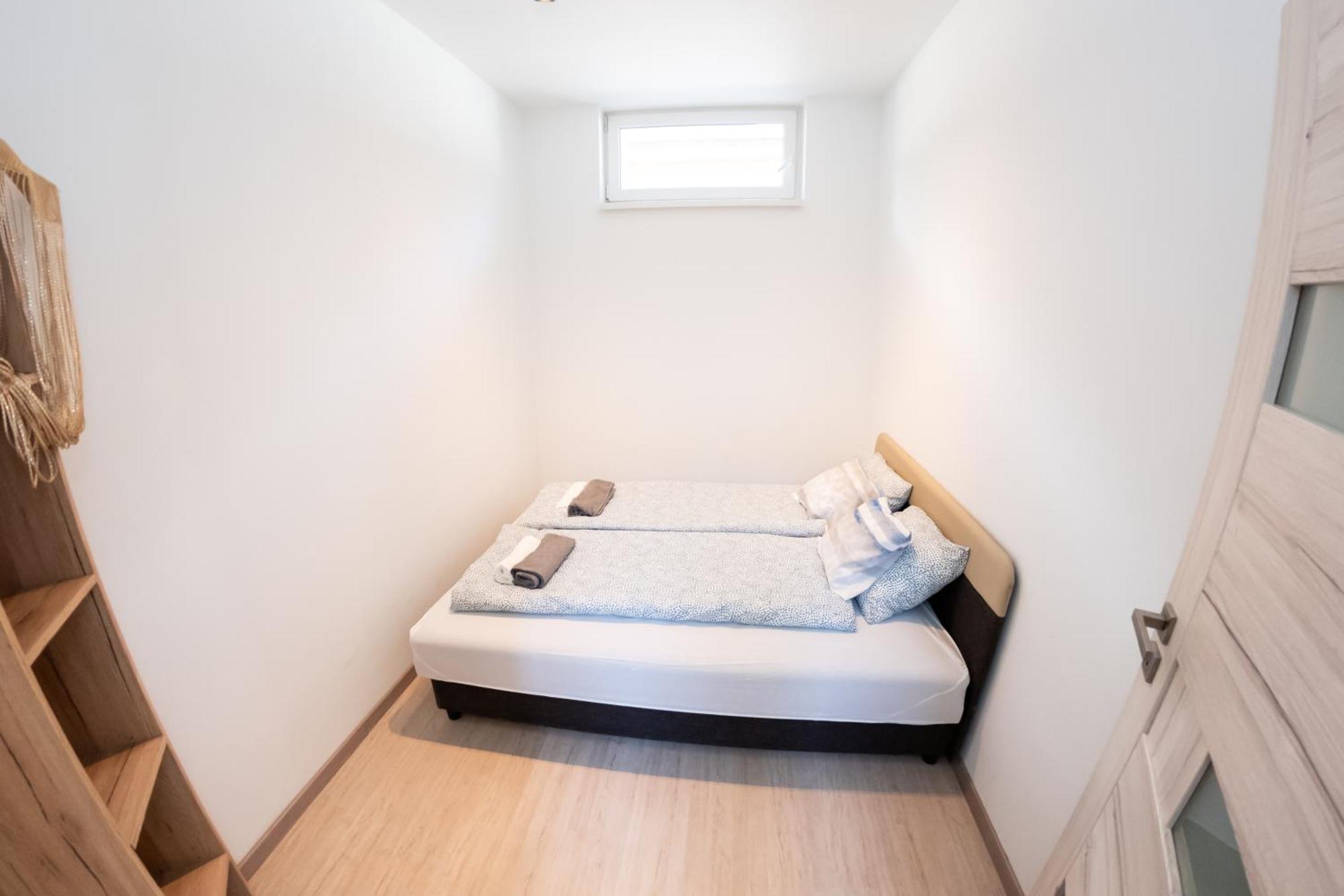 Winestone Corner Apartment デブレツェン エクステリア 写真